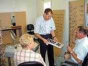 Kundenberatung im Container